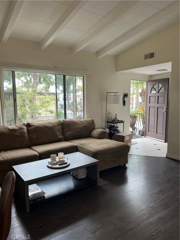 3300 Seaview Avenue, Corona del Mar, California 92625