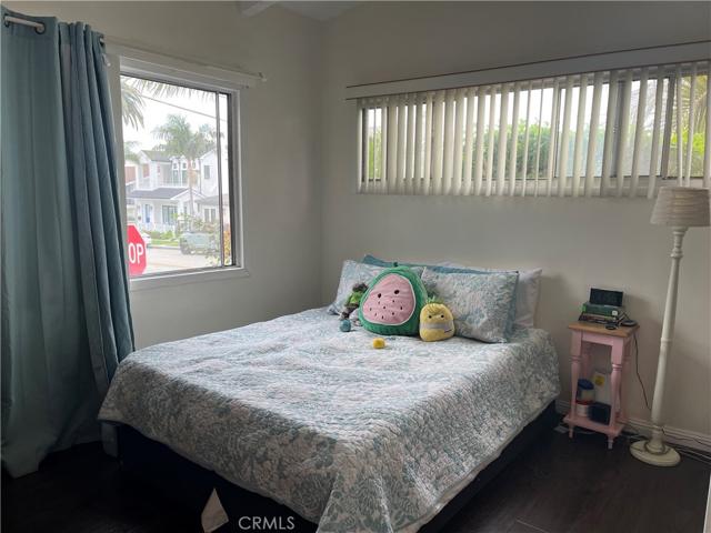 3300 Seaview Avenue, Corona del Mar, California 92625