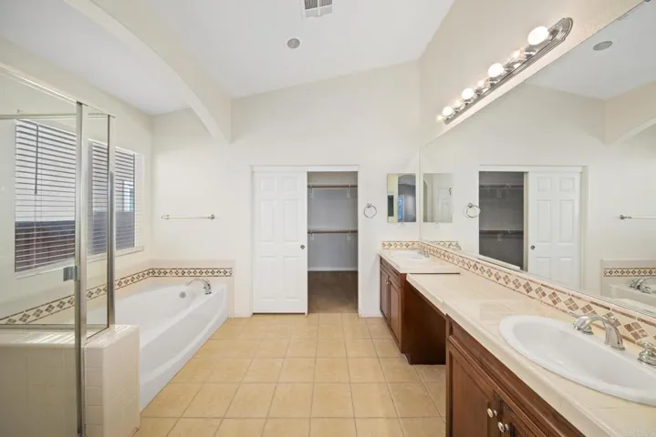 37105 Almond Circle, Murrieta, California 92563