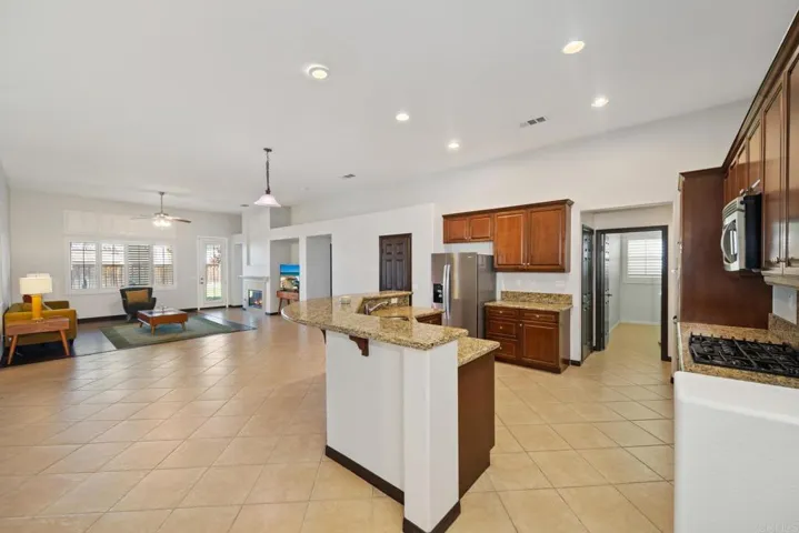 37105 Almond Circle, Murrieta, California 92563