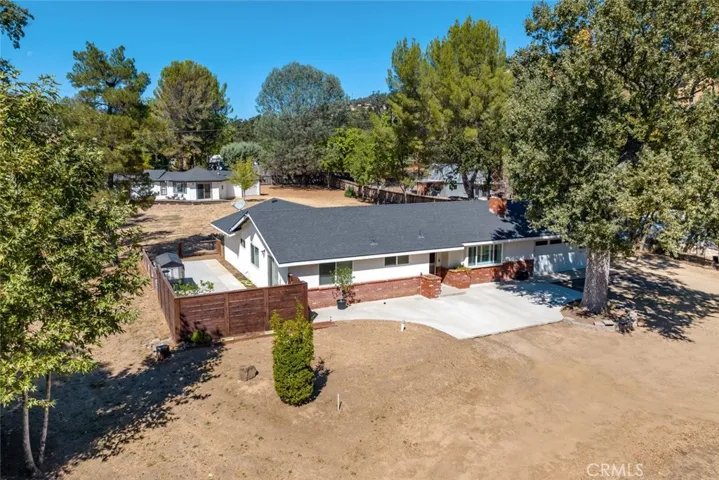 9550 Carmelita Avenue, Atascadero, California 93422