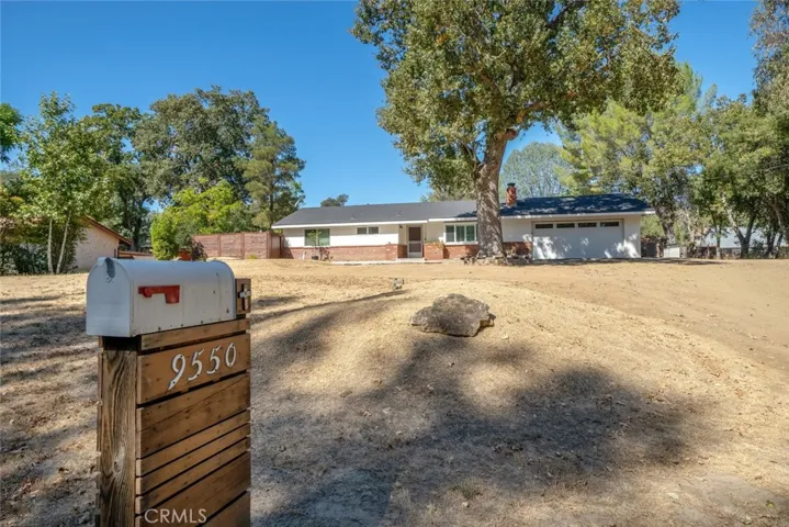 9550 Carmelita Avenue, Atascadero, California 93422