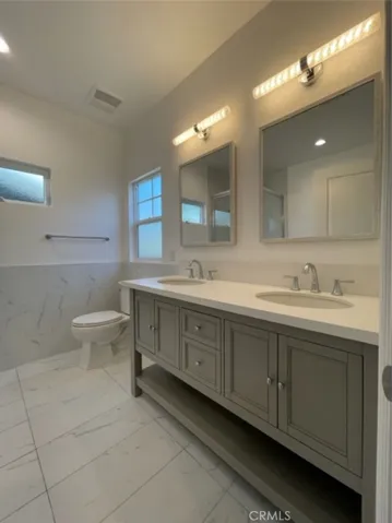233 W Commercial Street, San Dimas, California 91773