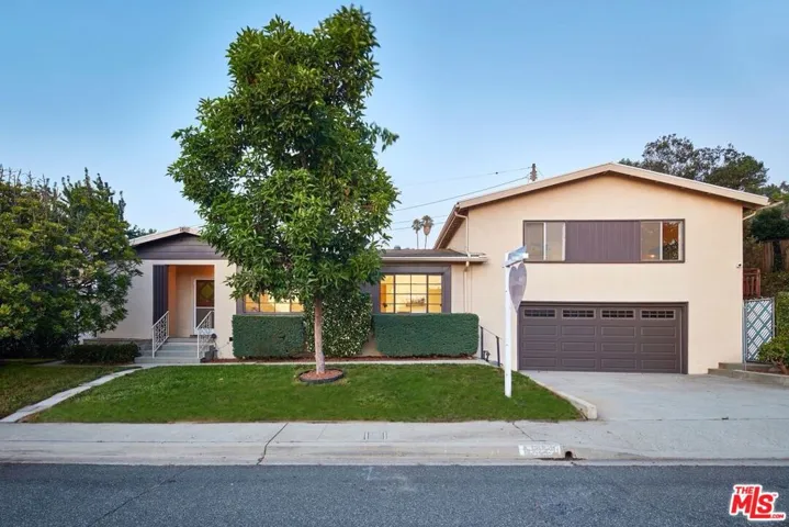 5722 Eveward Road, Culver City, California 90230