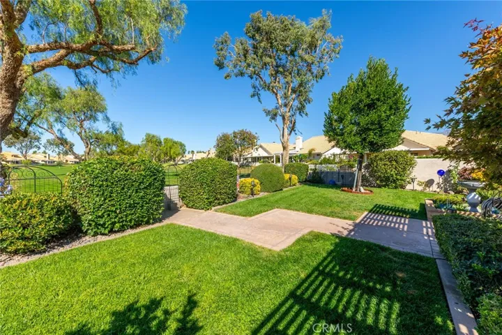 1287 Fairway Oaks Avenue, Banning, California 92220