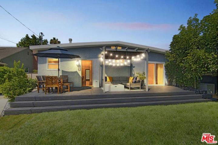3820 S Muirfield Road, Los Angeles, California 90008