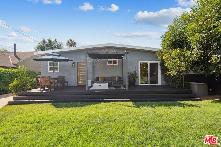 3820 S Muirfield Road, Los Angeles, California 90008