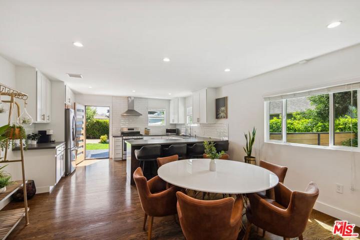 3820 S Muirfield Road, Los Angeles, California 90008