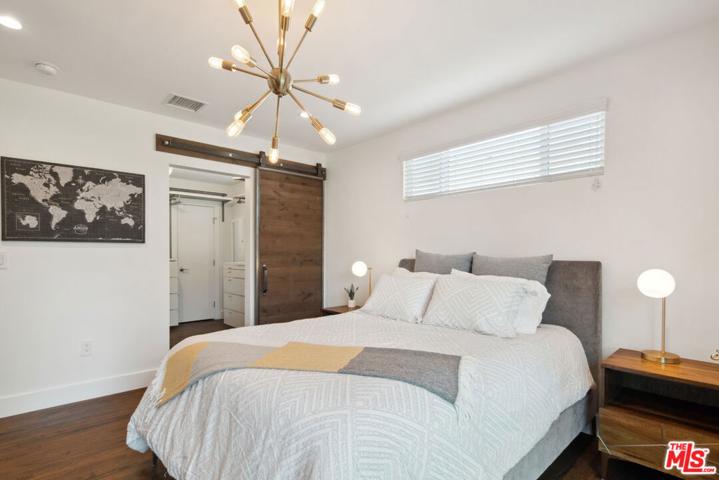 3820 S Muirfield Road, Los Angeles, California 90008