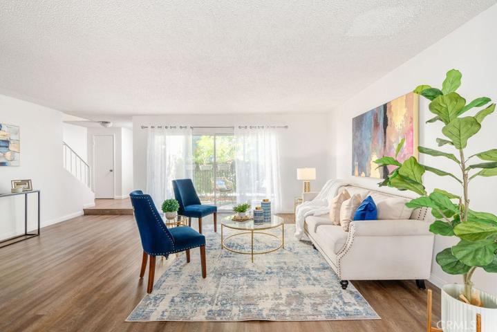 9731 Via Roma, Los Angeles, California 91504