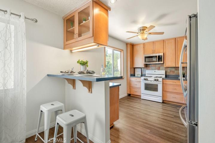 9731 Via Roma, Los Angeles, California 91504