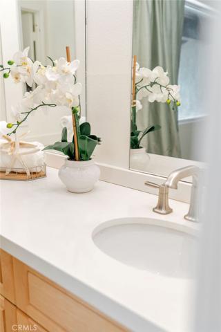 9731 Via Roma, Los Angeles, California 91504