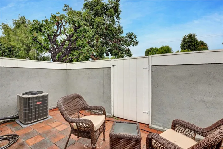 2640 W Segerstrom Avenue Unit A, Santa Ana, California 92704