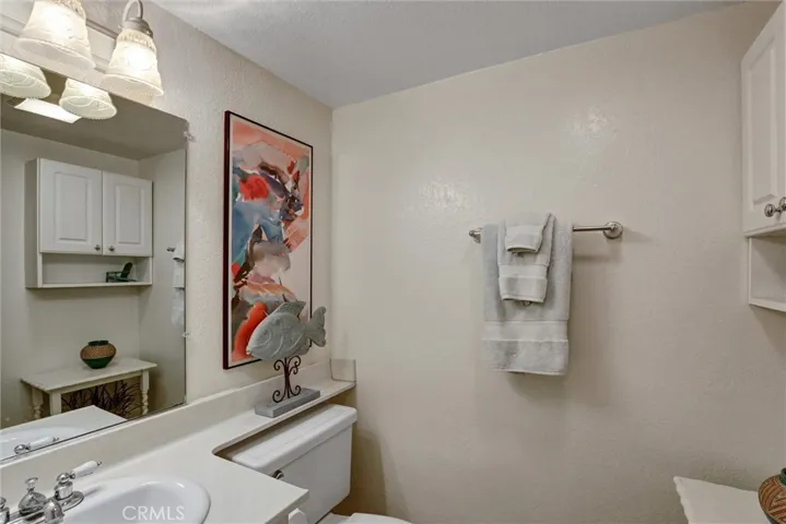 2640 W Segerstrom Avenue Unit A, Santa Ana, California 92704