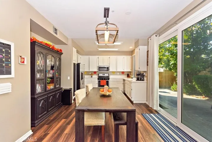 5538 Hunt Club Drive, Fontana, California 92336