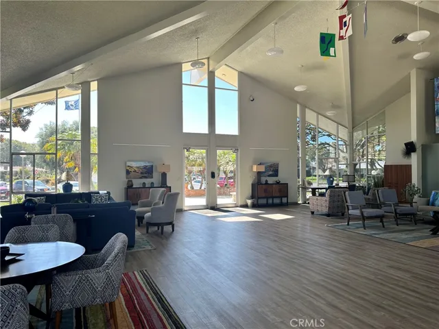 181 W Channel Islands Boulevard, Port Hueneme, California 93041