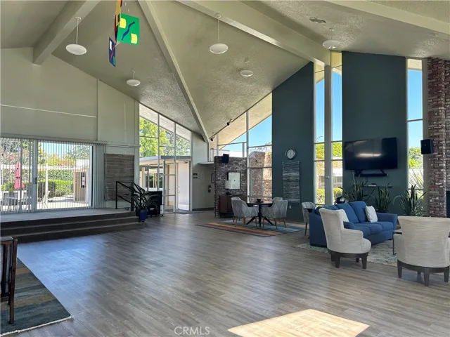 181 W Channel Islands Boulevard, Port Hueneme, California 93041