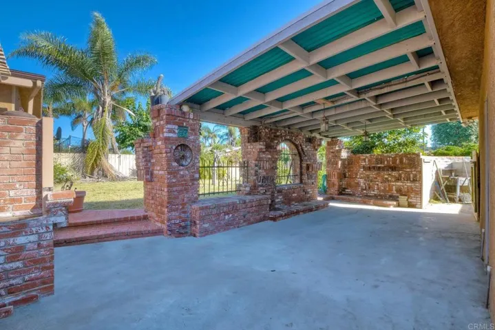 1134 Olive Avenue, Vista, California 92083