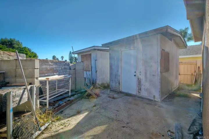 1134 Olive Avenue, Vista, California 92083