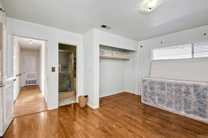 1134 Olive Avenue, Vista, California 92083