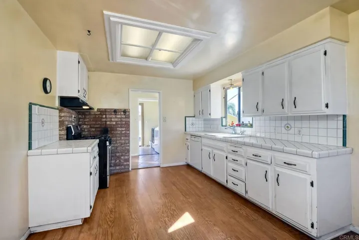 1134 Olive Avenue, Vista, California 92083