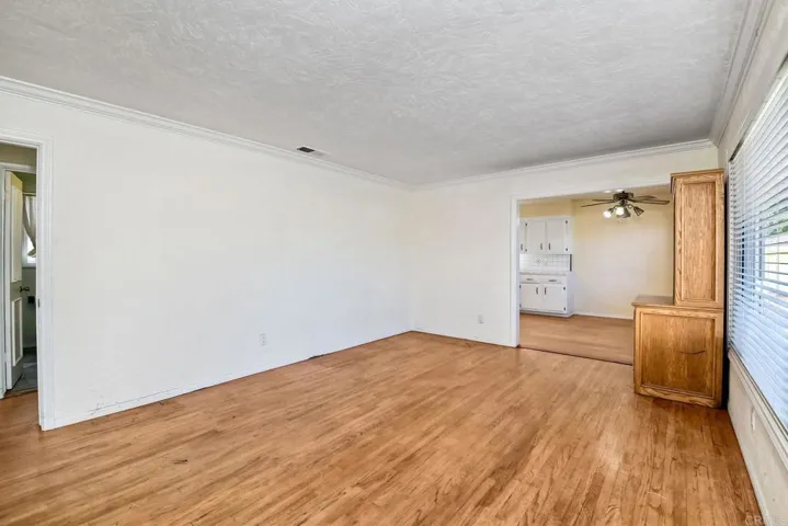 1134 Olive Avenue, Vista, California 92083