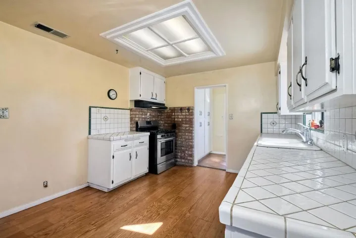 1134 Olive Avenue, Vista, California 92083
