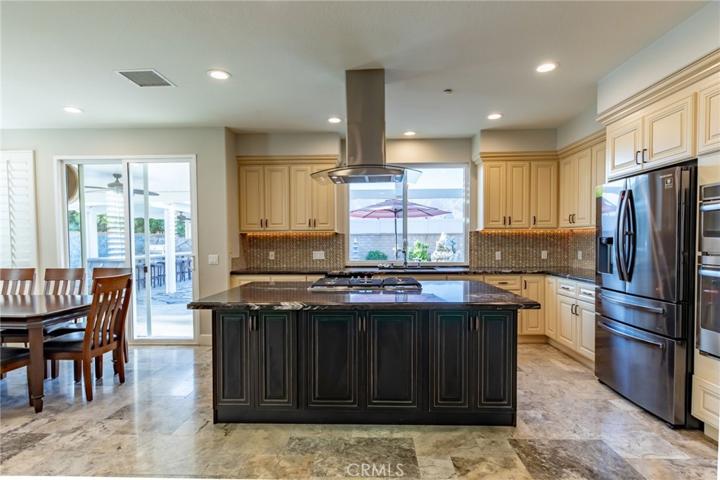 1027 Stonehedge Drive, Glendora, California 91740