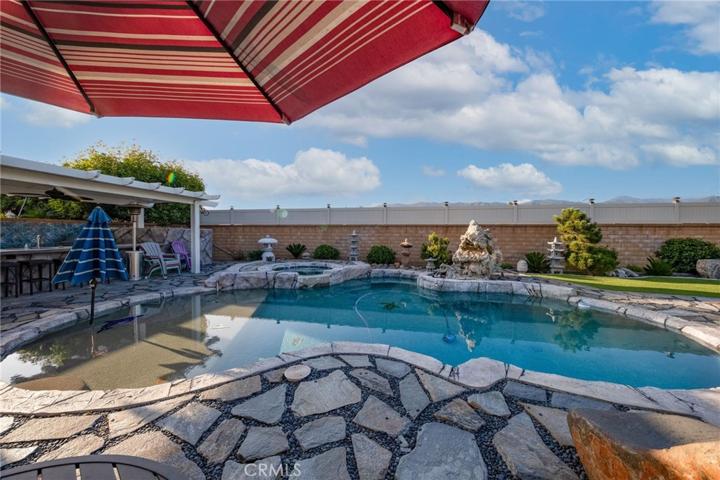 1027 Stonehedge Drive, Glendora, California 91740