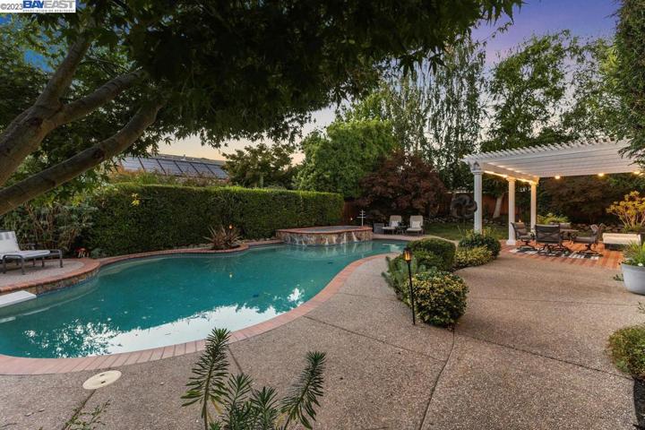 60 Shelterwood Dr, Danville, California 94506