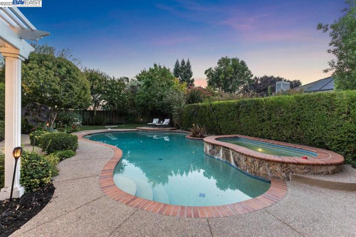 60 Shelterwood Dr, Danville, California 94506