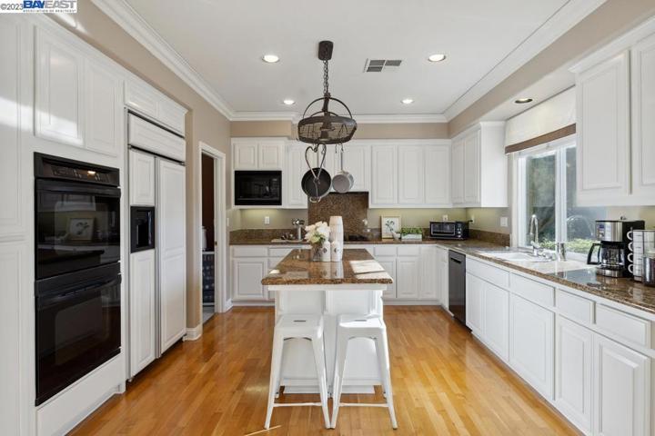 60 Shelterwood Dr, Danville, California 94506