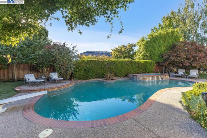 60 Shelterwood Dr, Danville, California 94506