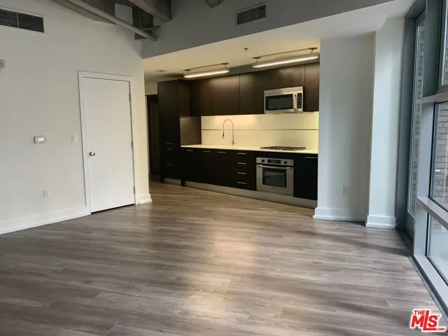 727 W 7th Street Unit 715, Los Angeles, California 90017