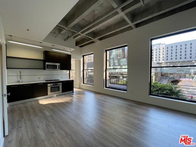 727 W 7th Street Unit 313, Los Angeles, California 90017