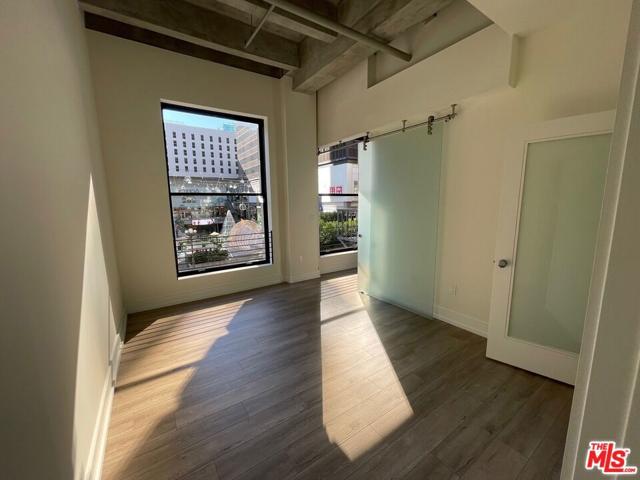727 W 7th Street Unit 313, Los Angeles, California 90017