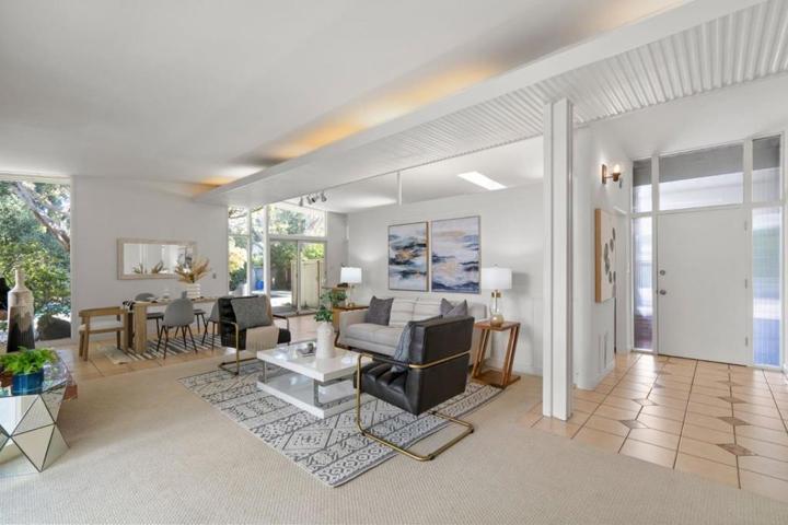 521 Middle Court, Menlo Park, California 94025