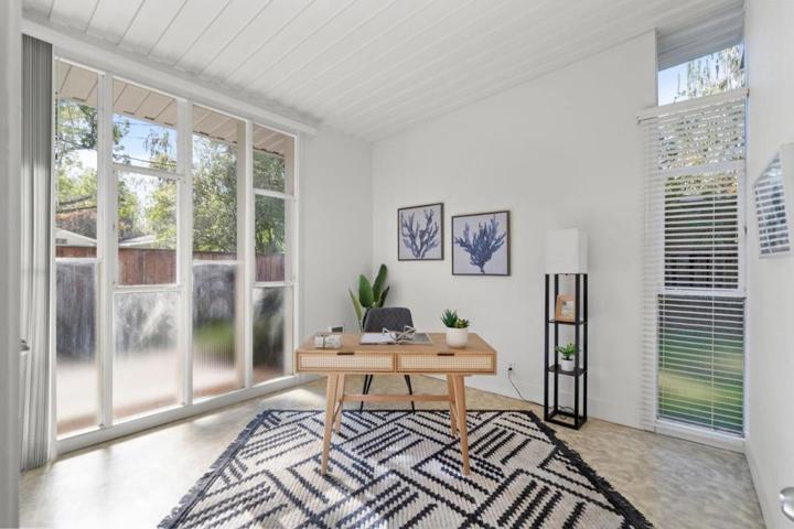 521 Middle Court, Menlo Park, California 94025