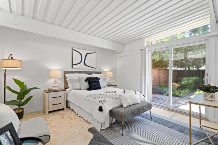521 Middle Court, Menlo Park, California 94025