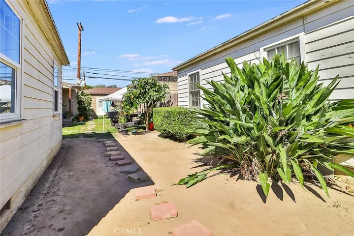611 Magnolia Avenue, Oxnard, California 93030