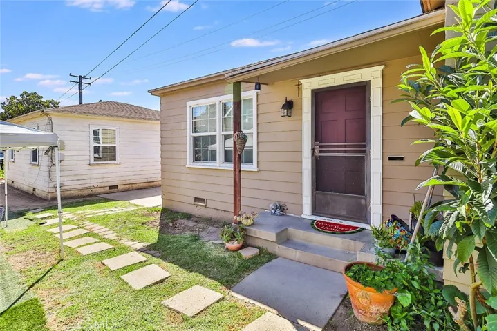 611 Magnolia Avenue, Oxnard, California 93030