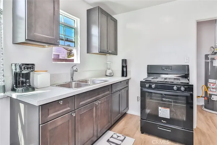 611 Magnolia Avenue, Oxnard, California 93030
