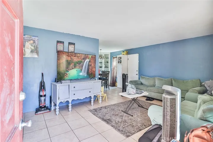 611 Magnolia Avenue, Oxnard, California 93030