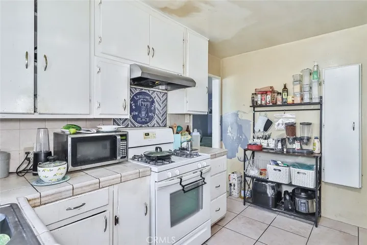 611 Magnolia Avenue, Oxnard, California 93030