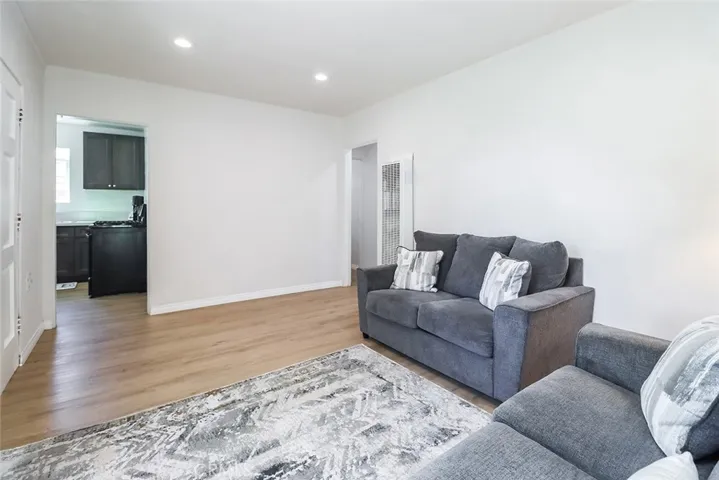 611 Magnolia Avenue, Oxnard, California 93030
