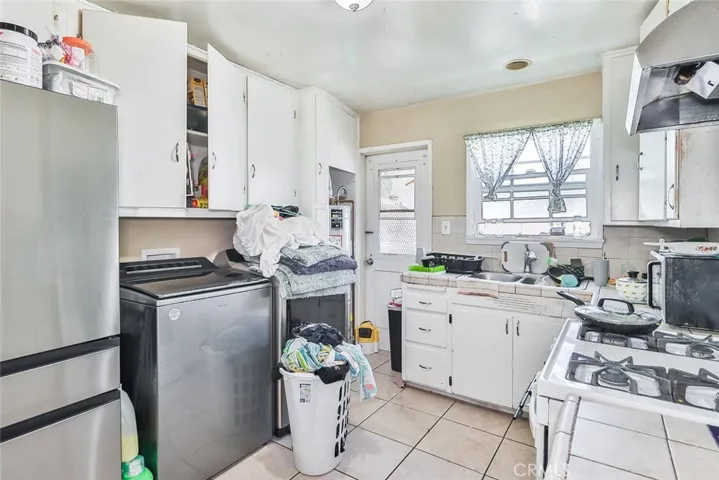611 Magnolia Avenue, Oxnard, California 93030