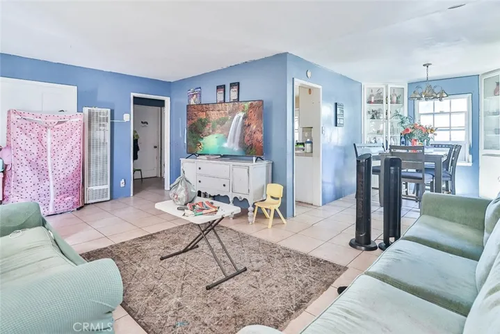 611 Magnolia Avenue, Oxnard, California 93030