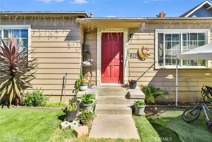 611 Magnolia Avenue, Oxnard, California 93030