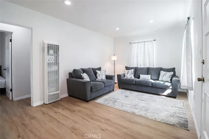 611 Magnolia Avenue, Oxnard, California 93030