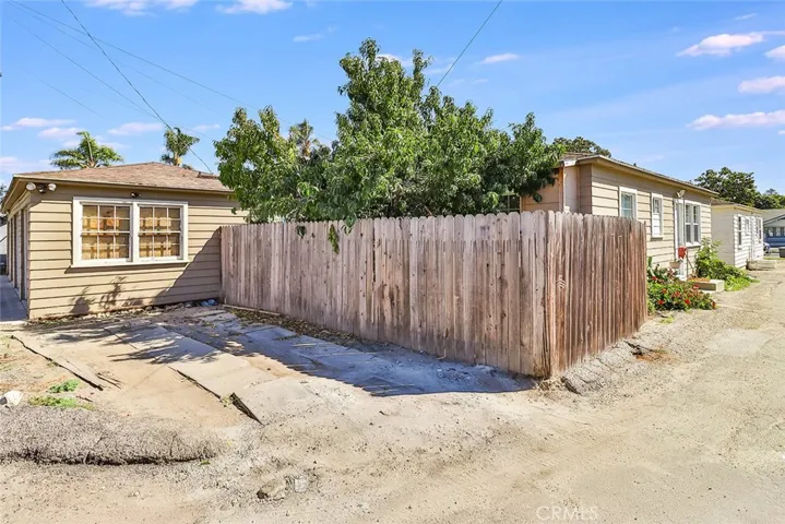 611 Magnolia Avenue, Oxnard, California 93030